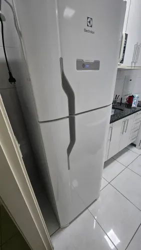 Geladeira Electrolux 371litros