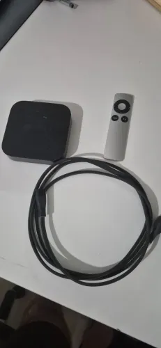Doação - Apple TV 3ª Geração A1469 - Completa com Controle e Cabo - Full HD