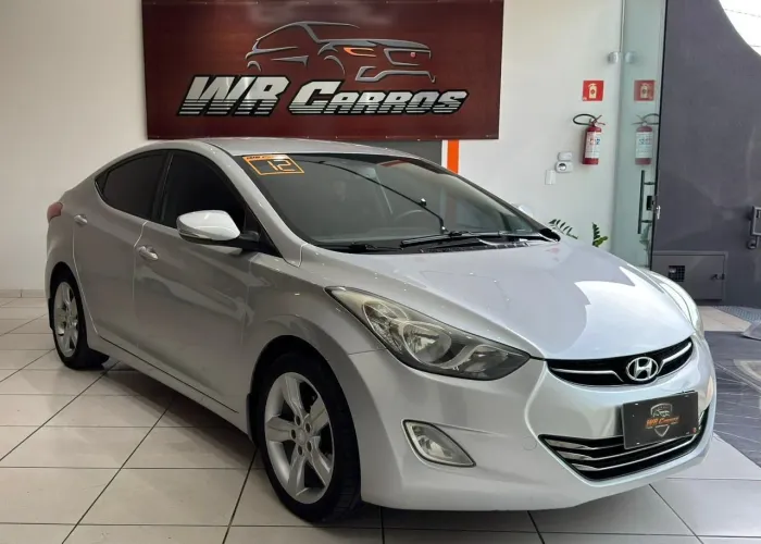 Hyundai Elantra GLS 1.8 16V Aut. 2012