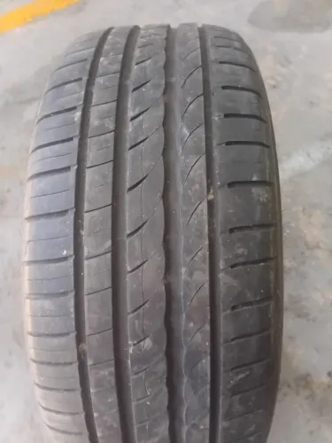 Penu ótimo estado 225/50 R 17