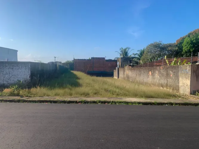 Terreno à venda em Rio Largo - Vila Rica, Rua da Antena