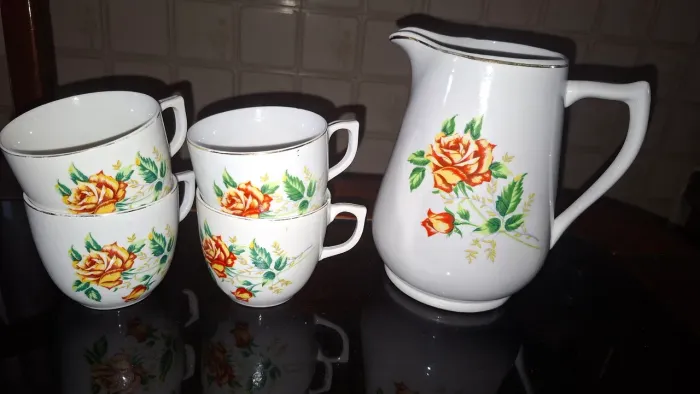 Coleção Santa Rosa Vintage com canecas