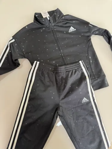 Conjunto Adidas 6 anos
