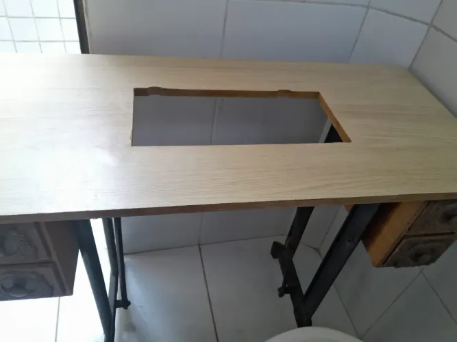 Mesa/Base de máquina de costura