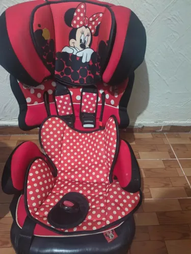 cadeirinha de automóvel minnie vermelha