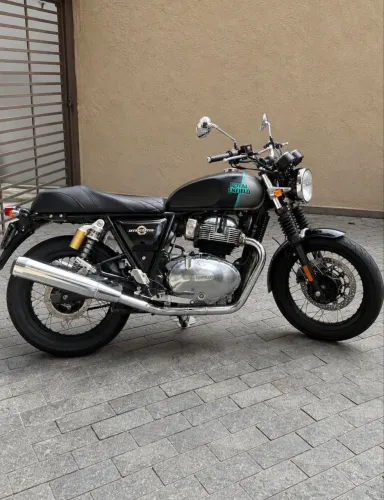 ROYAL ENFIELD INTERCEPTOR 650 - EDIÇÃO ESPECIAL CINZA E PRETO