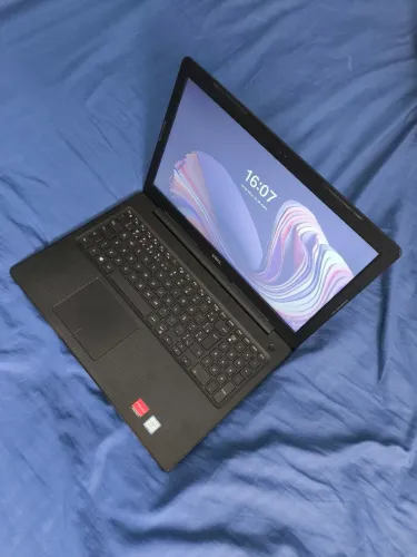 Notebook Dell Inspiron 3583 i5-8265U Windows 11 Home 240gb SSD 1TB HD