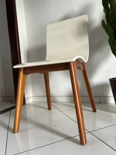Cadeiras modernas SMARCARO - excelente oportunidade 