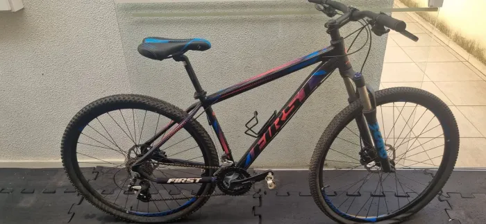 Bicicleta Feminina First aro 29