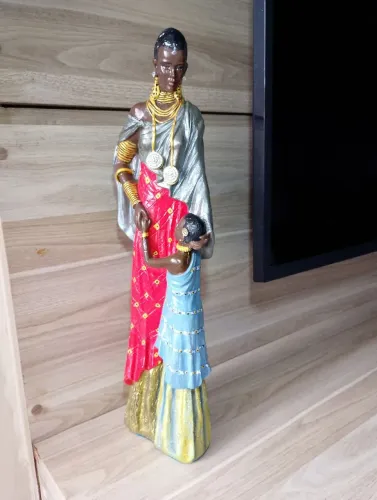 Africana artesanal - Meio metro de altura 