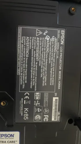 Projetor Epson Powerlite S10+ Usb Vga 2600lms 3 Lcd