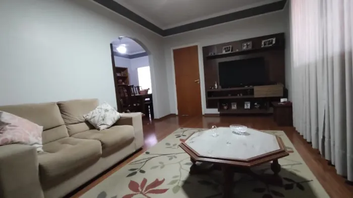 Casa para venda em Bauru 3 dormitórios,1 suite 3 banheiros 3 vagas vila lemos