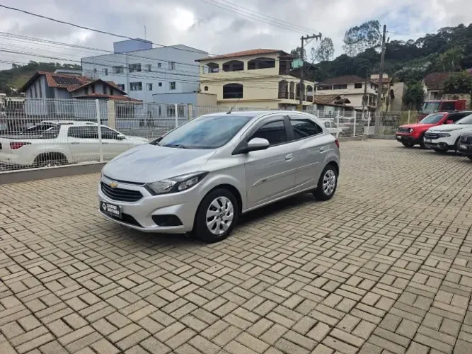 Chevrolet Onix Hatch LT 1.4 8V Flex Mec. 4P 2017