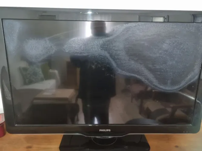 Tv 42 Philips com defeito na tela com som e imagem