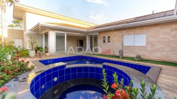 Casa Térrea no Jardins Milão | 4 Suítes | Piscina Aquecida | Terreno 719m²