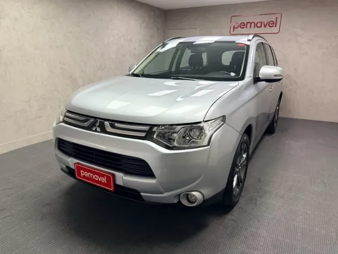 Mitsubishi Outlander 2.0 16V 160cv Aut. 2014