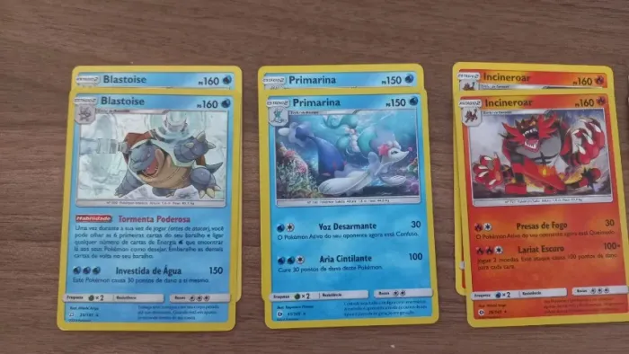 Cartas de Pokémon TCG Sol e Lua Originais - Blastoise, Primarina e Incineroar