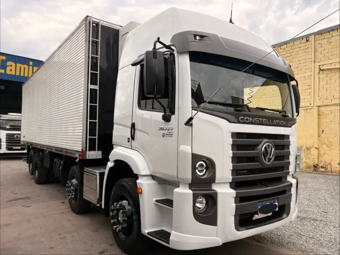 Vw 30320 Prime Ano 2025 Com Baú Refrigerado Com Gancheira