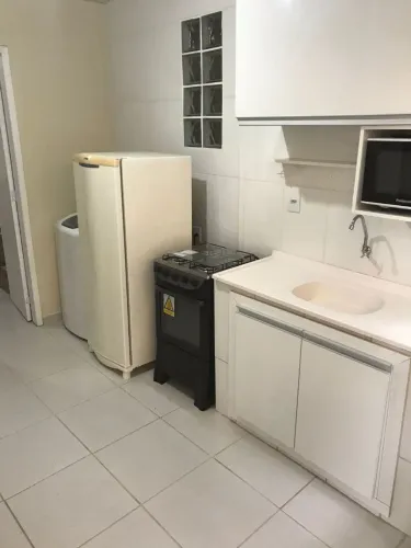 Alugo belíssimo apartamento/kitnet perto da UFSC e perto do centro