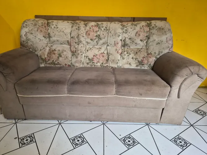 Sofá simples
