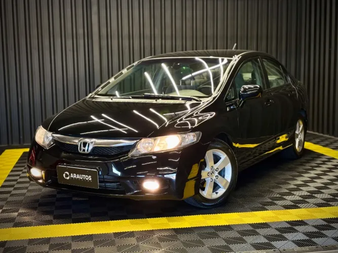 Honda Civic Sedan LXS 1.8/1.8 Flex 16V Mec. 4P 2010