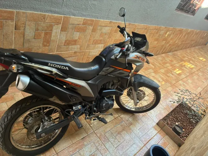 Xre 190 Adventure 2021 e Titan 160 Edição Limitada Ano 2023