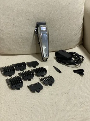 Máquina Taiff Barber Extreme usada não carrega precisa de manutenção