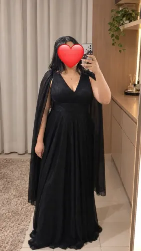 Compre um vestido de festa e ganhe um vestido charmoso