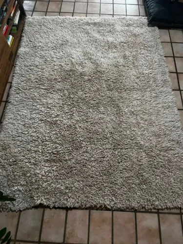 Tapete Antiderrapante 2,00 x 2,50 m - Pelo Macio Bege Claro - Excelente Estado