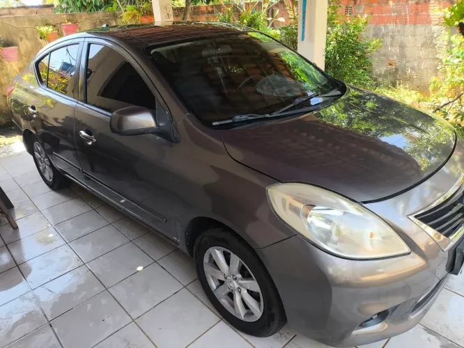 Nissan Versa SL 1.6 16V Flex Fuel 4P Mec. 2013