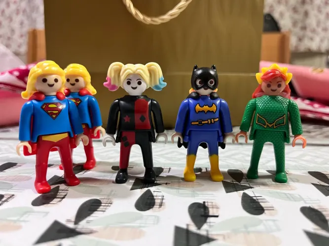 Playmobil Kinder Ovo - valor da unidade, chamar no chat para descrever qual