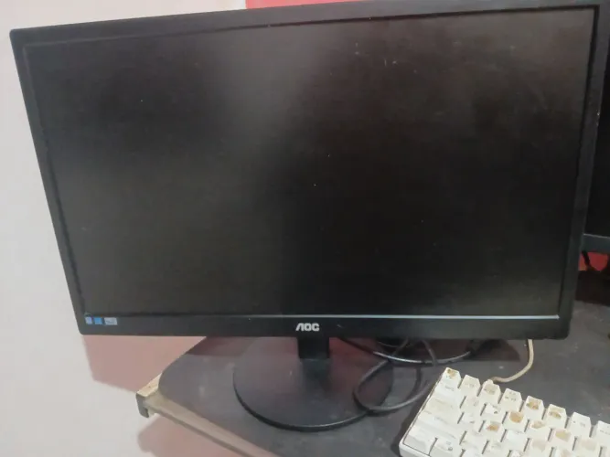 Monitor AOC