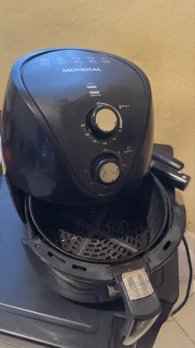 Air Fryer Mondial 3,5L - R$ 70