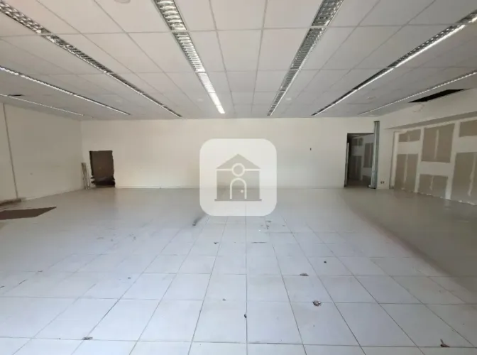 Loja comercial para locação no bairro Novo Mundo