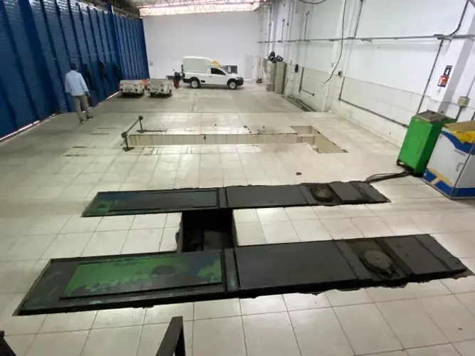 Galpão na Grande Circular com 250m²