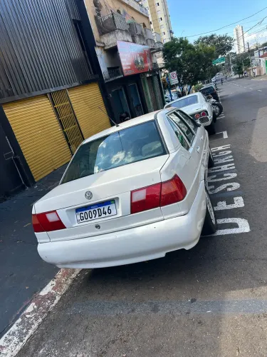 Volkswagen Santana 1.8 MI (álcool) 2003