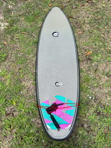 Prancha de Surf Rubber Tech 6?4 com 42,5L