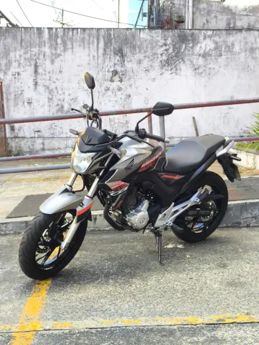 VENDE,, TROCA,, FINANCIA,, ACEITO CARTA DE CRÉDITO!!