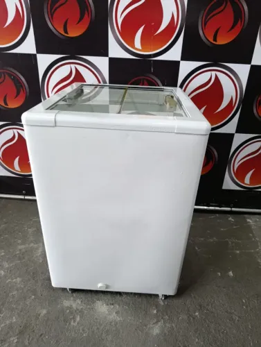 Freezer horizontal 2 portas expositora 142 litros marca FRICON 220 volts