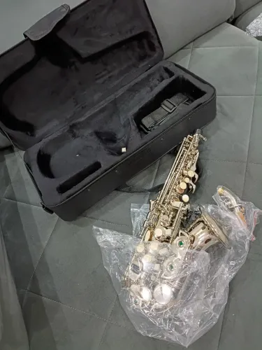 Sax soprano curvo sem uso 