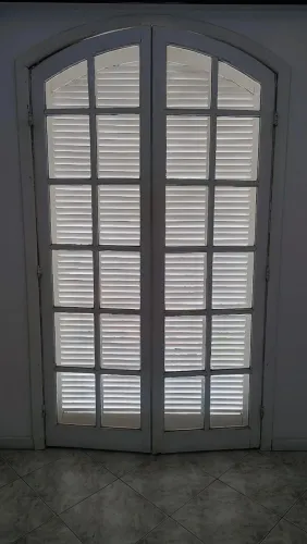 Folha Janela de Madeira com Vidro 