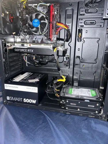 Pc gamer I5 9400 + RTX 2060 16gb RAM