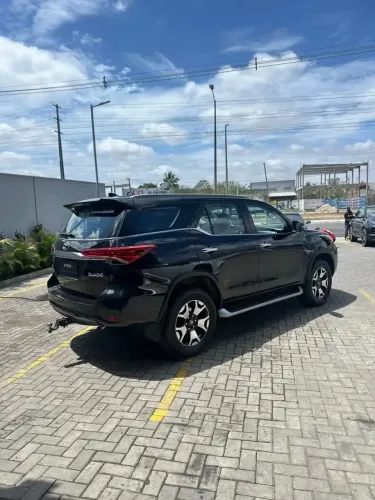 Toyota Hilux SW4 Diamond 2.8 TB 4X4 Die. Aut. 2019