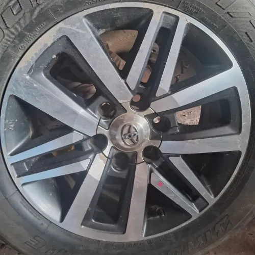 Rodas originais hilux