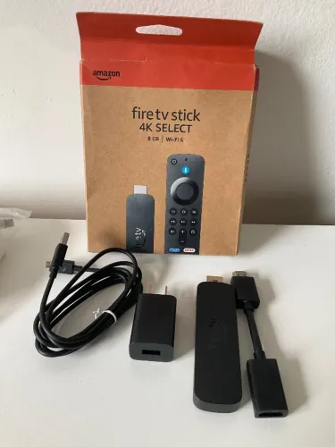 Amazon Fire TV Stick 4K Select 8GB Wi-Fi 5 - Novo / Sem Uso