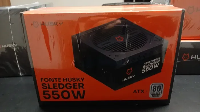 Fonte Husky 550w 80 plus , nova lacrada NF e garantia 3 anos.