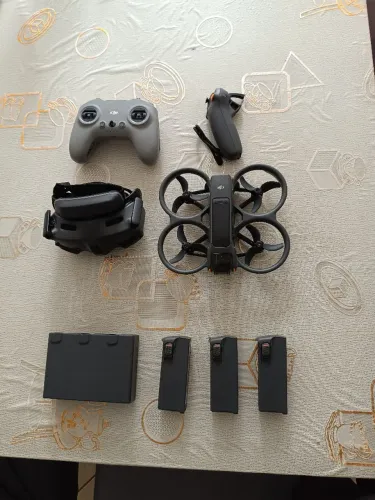 DJI AVATA 2 - KIT COMPLETO FPV - ESTADO DE NOVO