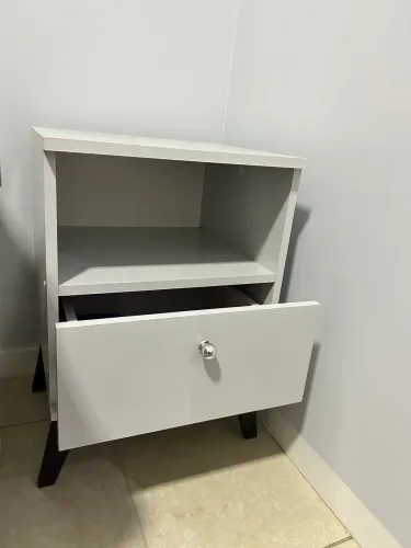 MESA DE CABECEIRA