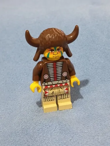 LEGO minifigura Indian Medicine Man, leve desgaste de uso (RARO)