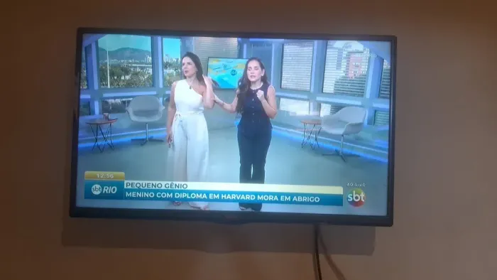 Vendo tv 32 polegadas